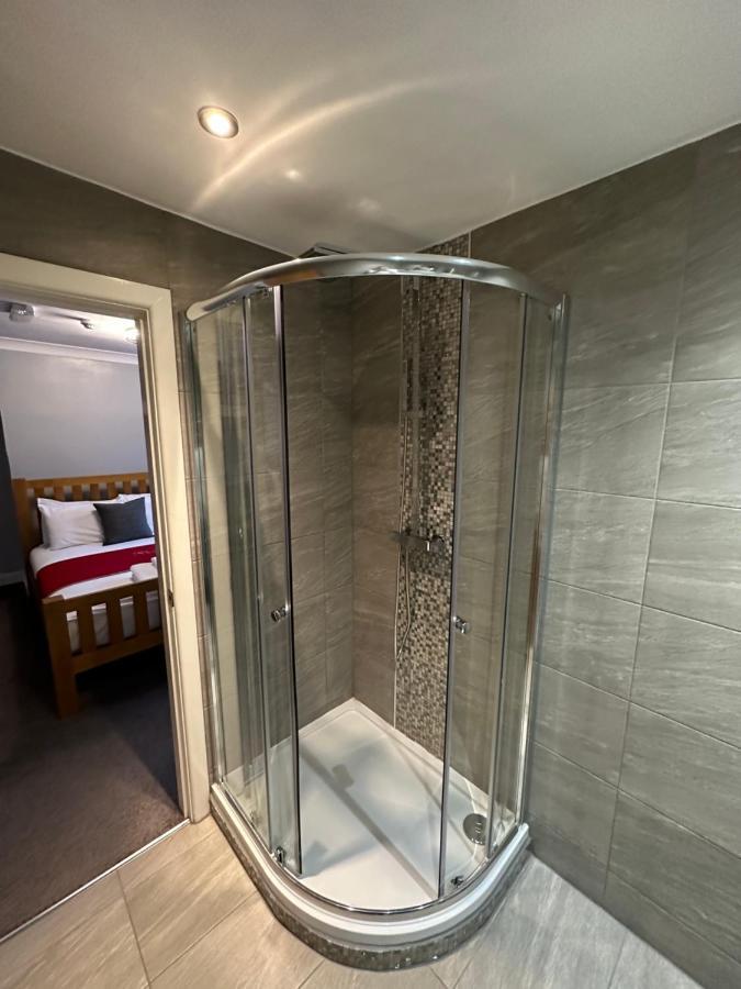 The Hinds Head Hotel Чорлі Екстер'єр фото